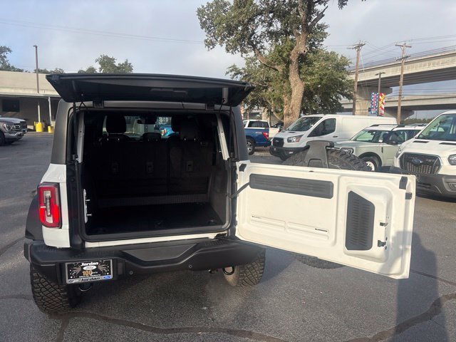 Certified 2023 Ford Bronco Badlands AWD/4WD image 8