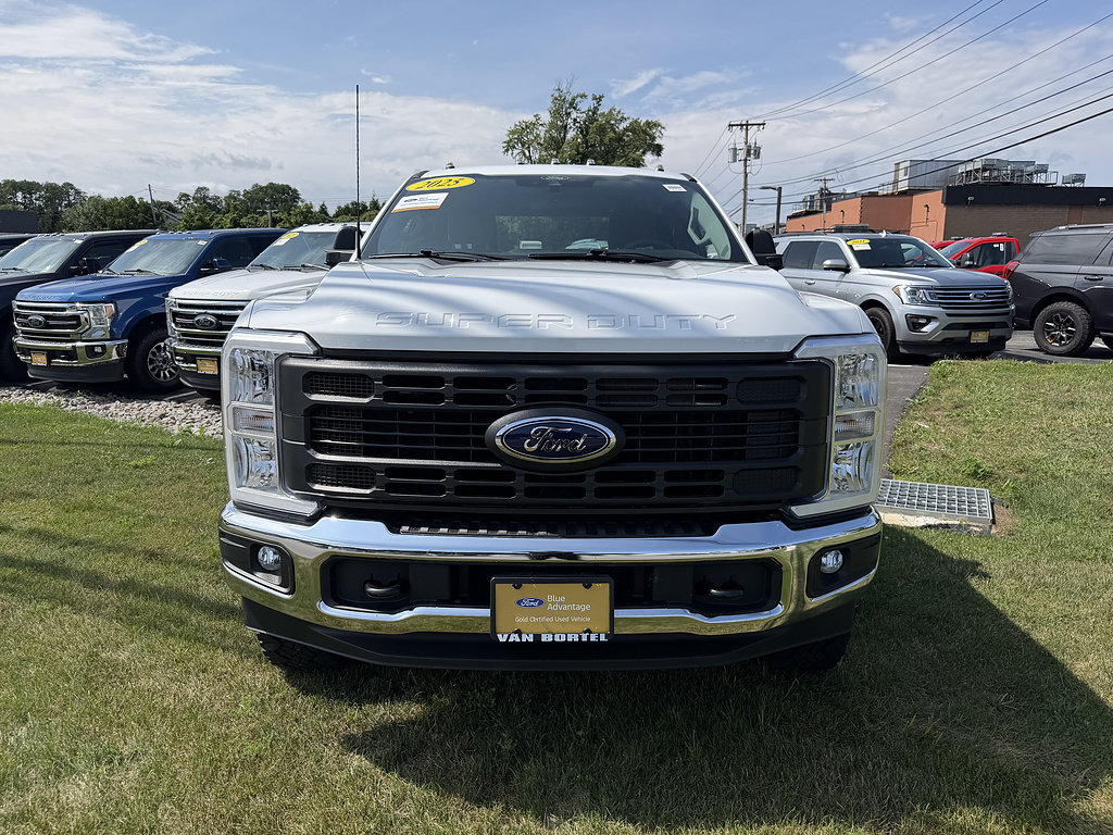 Certified 2025 Ford F250 XL w/ XL Off-Road Package AWD/4WD image 8
