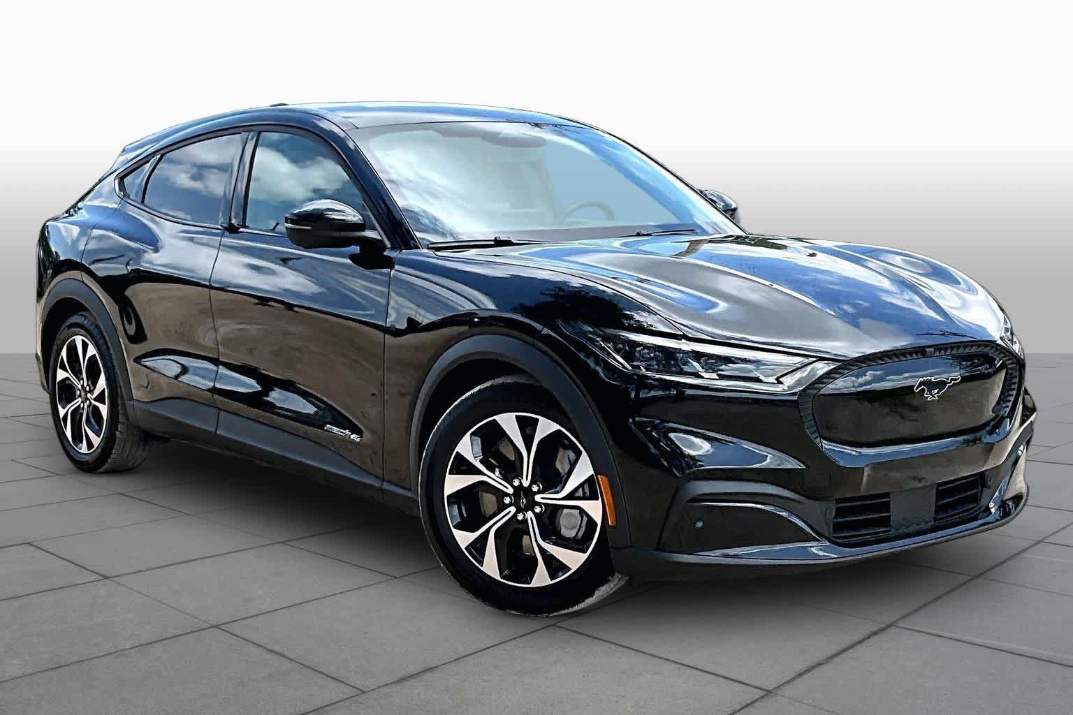 Certified 2025 Ford Mustang Mach-E Select AWD/4WD image 2
