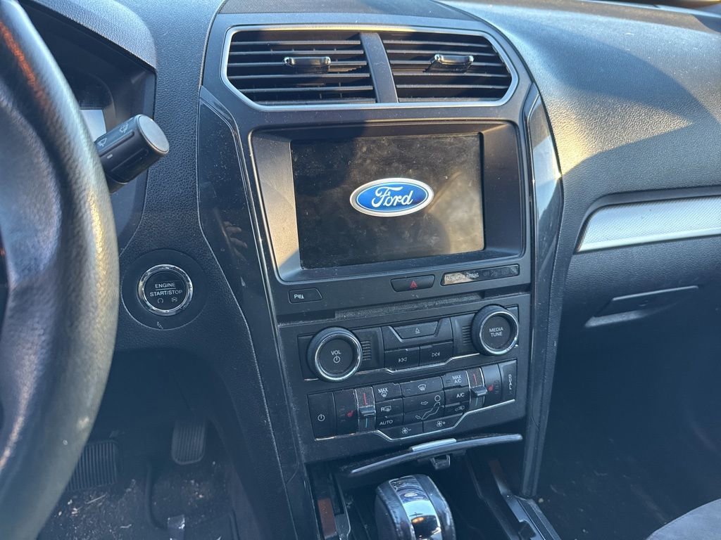 Certified 2017 Ford Explorer XLT w/ Equipment Group 202A image 12