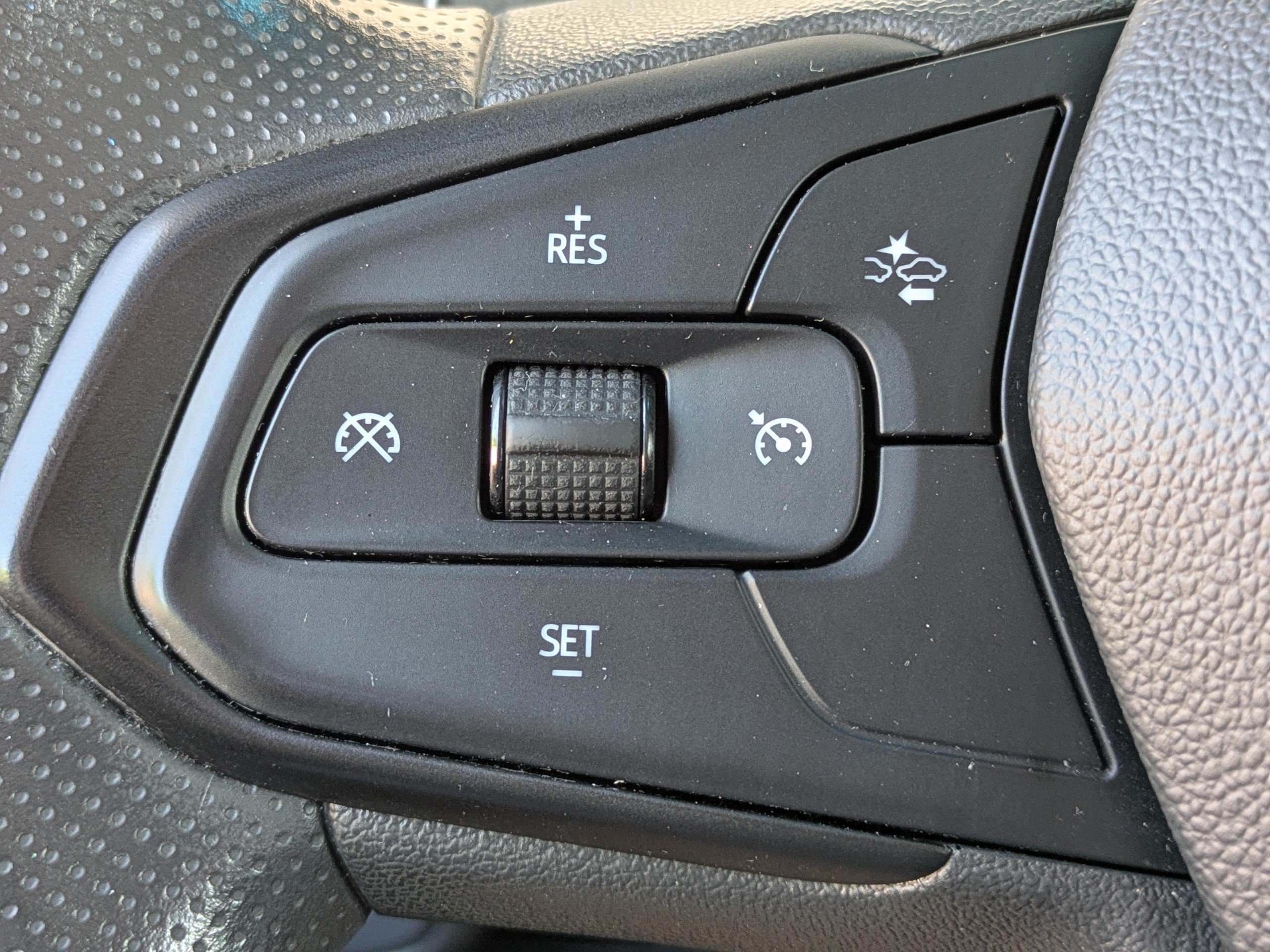 Used 2022 Chevrolet Bolt LT FWD image 22