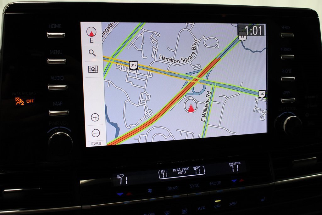 Used 2021 Toyota Sienna XSE w/ XSE Plus Package image 11