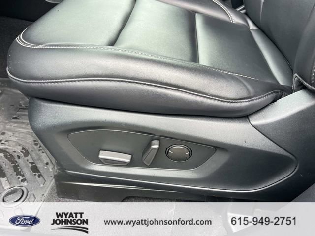 Certified 2022 Ford Explorer XLT w/ Equipment Group 202A image 27