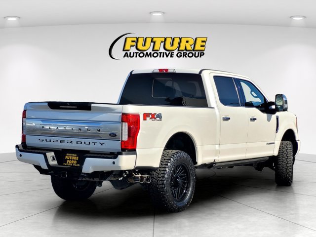 Certified 2019 Ford F350 Platinum w/ Platinum Ultimate Package AWD/4WD image 4