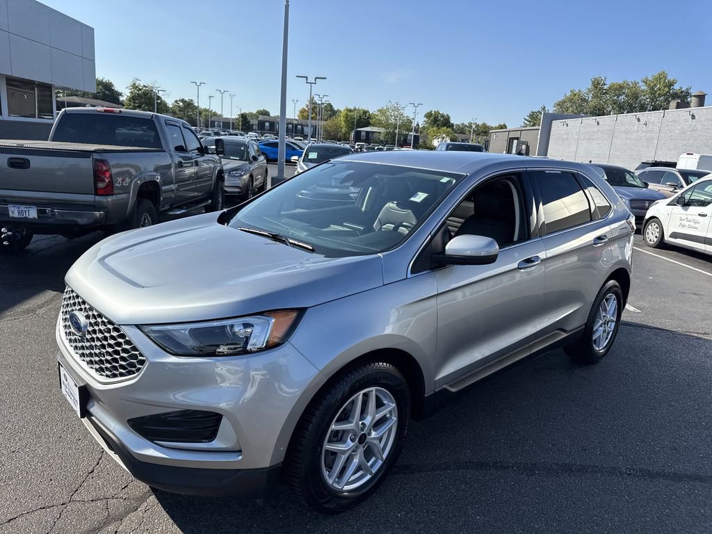 Certified 2024 Ford Edge SEL image 2