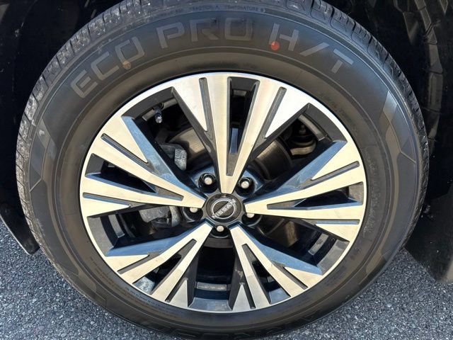 Used 2023 Nissan Rogue SV AWD/4WD image 10