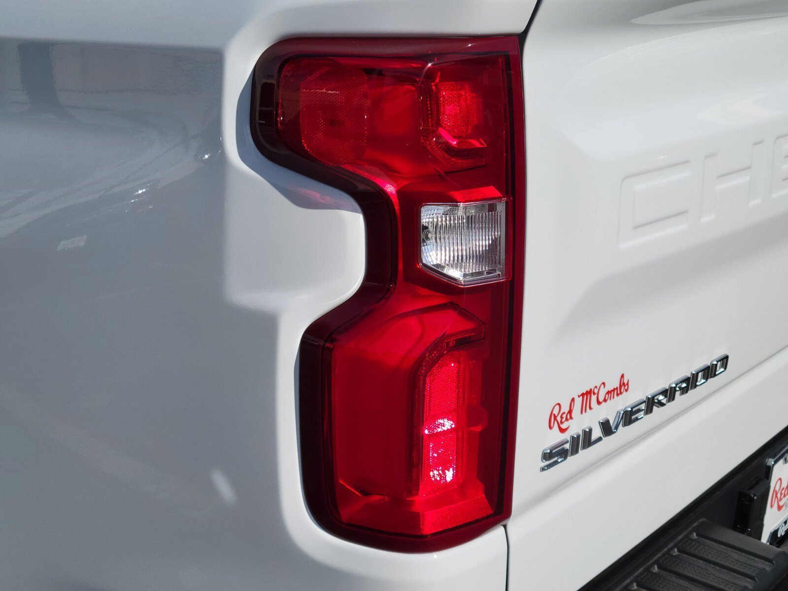 Used 2025 Chevrolet Silverado 1500 ZR2 image 10