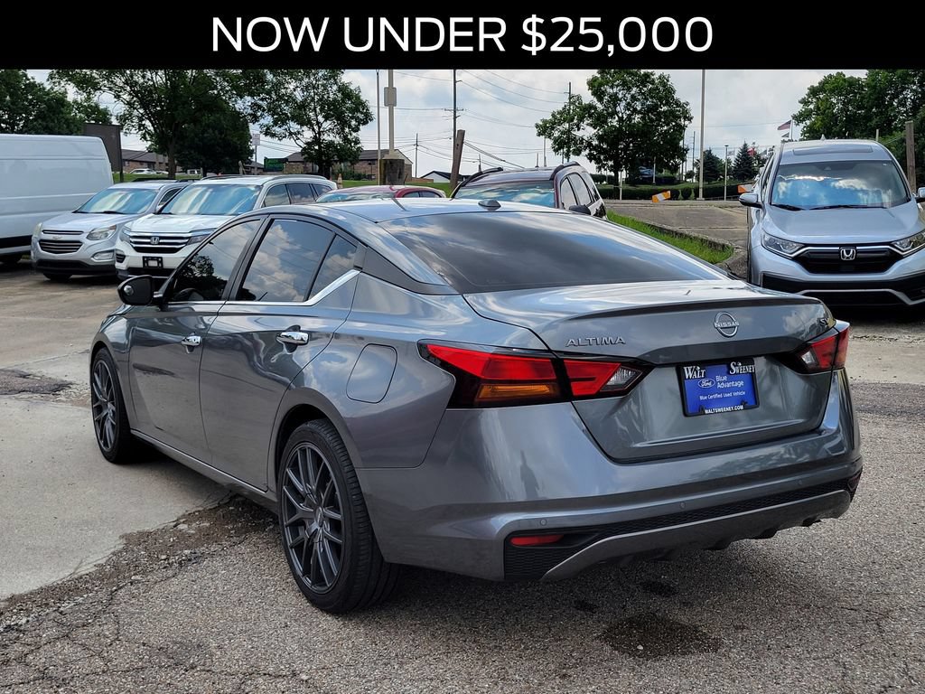 Used 2023 Nissan Altima 2.5 SV FWD image 3