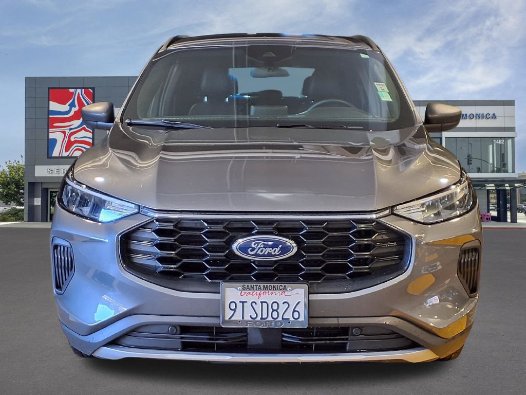 Certified 2025 Ford Escape ST-Line FWD image 2