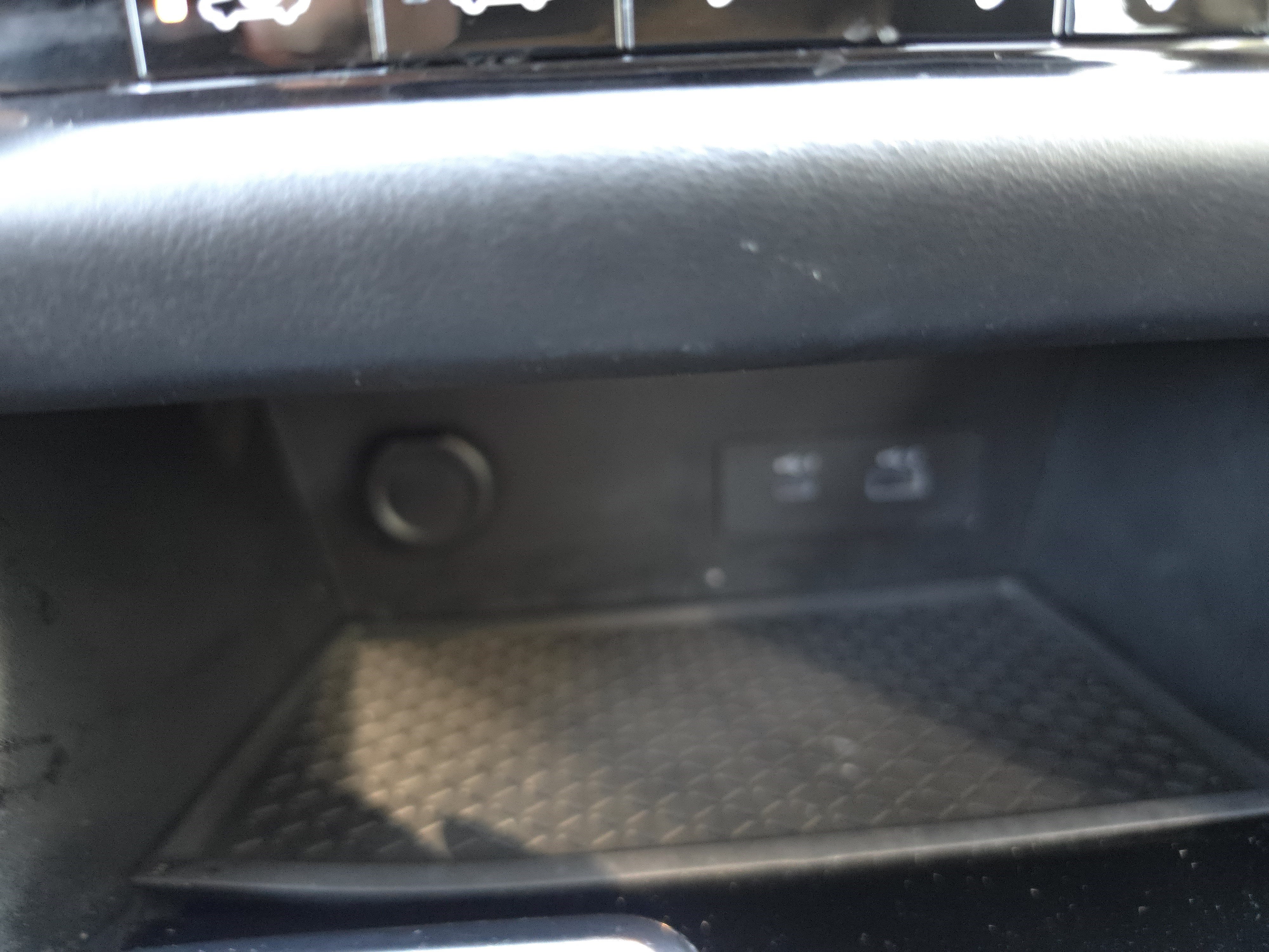 Used 2022 Nissan Pathfinder SV w/ SV Premium Package AWD/4WD image 13
