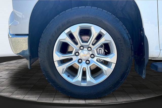 Used 2023 Chevrolet Silverado 1500 LTZ w/ LTZ Convenience Package II AWD/4WD image 9