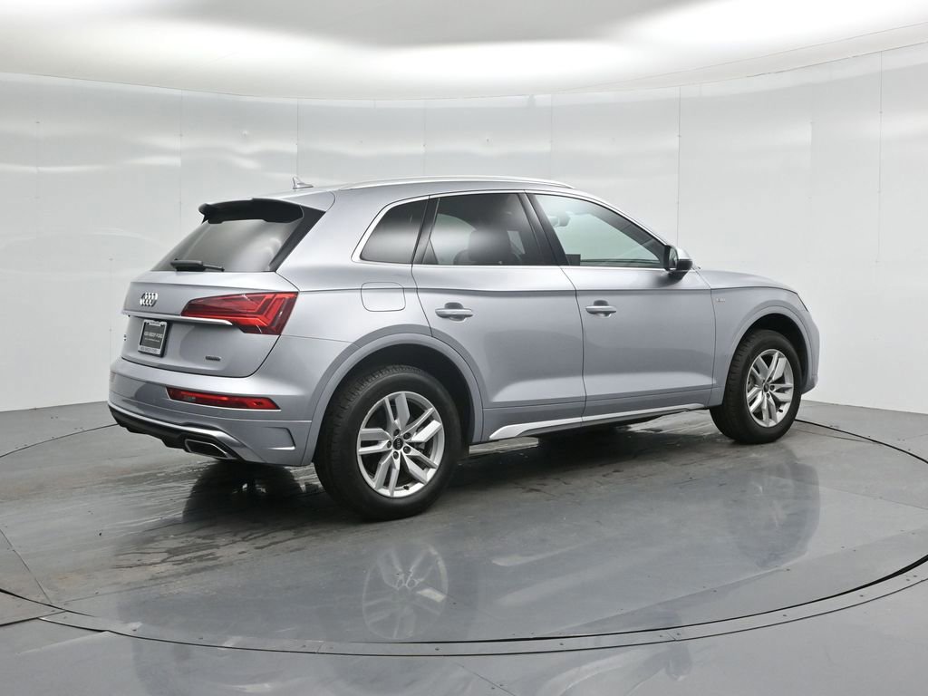 Used 2023 Audi Q5 2.0T Premium w/ Convenience Package image 12