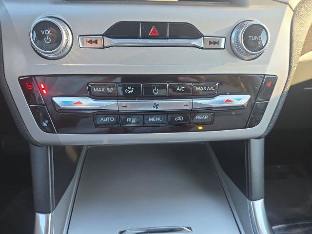 Certified 2022 Ford Explorer XLT w/ Equipment Group 202A image 21