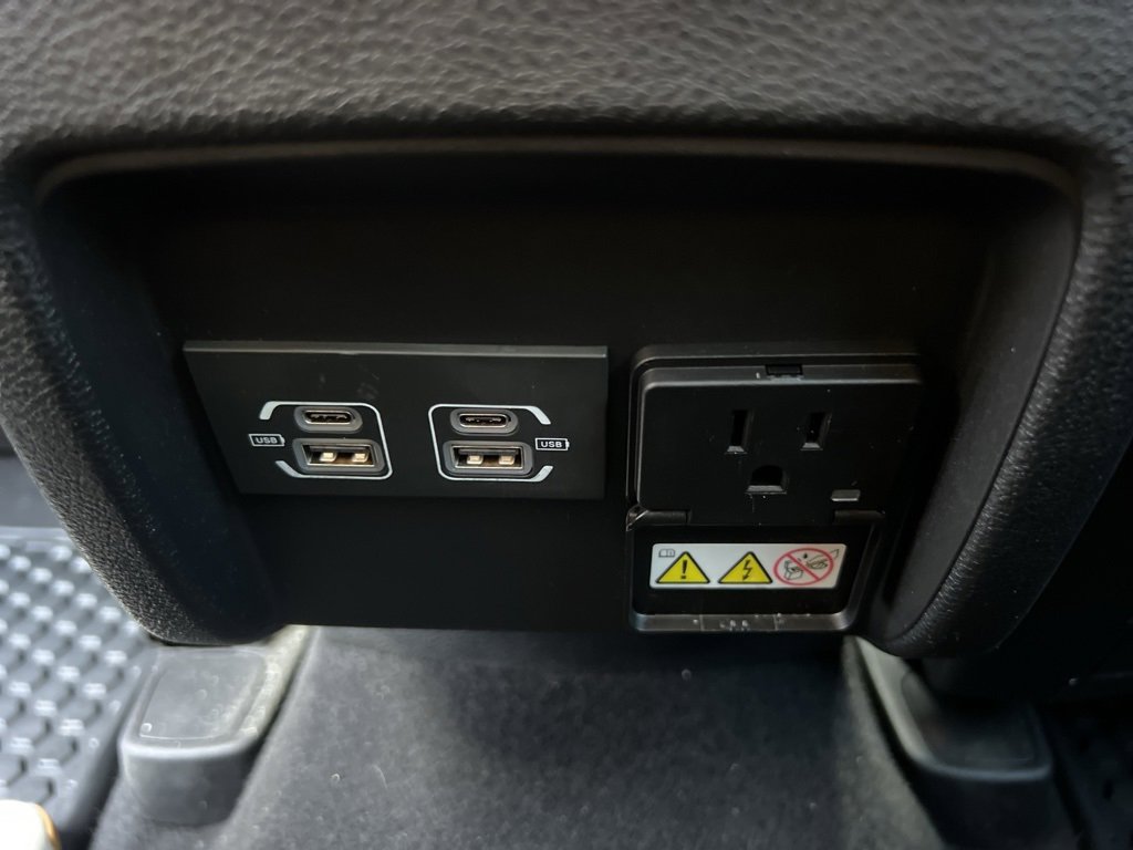 Used 2022 Jeep Cherokee Trailhawk image 20