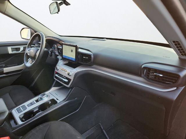 Certified 2023 Ford Explorer XLT RWD image 23