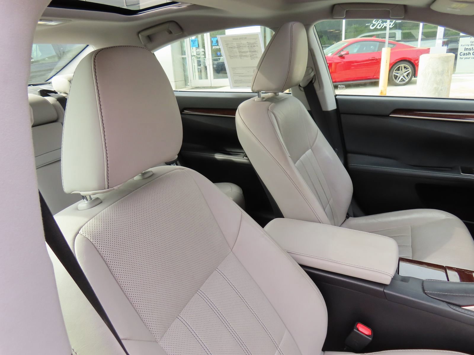 Used 2017 Lexus ES 350 w/ Luxury Package FWD image 35