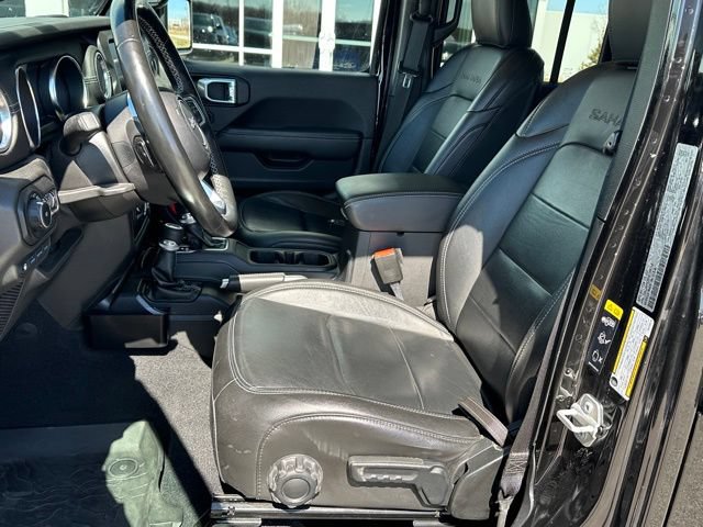 Used 2021 Jeep Wrangler Unlimited Sahara w/ Cold Weather Group AWD/4WD image 13