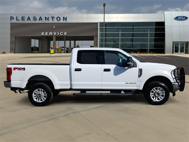 Certified 2017 Ford F250 XLT w/ XLT Value Package image 6