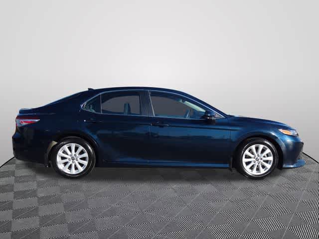 Used 2019 Toyota Camry LE FWD image 4