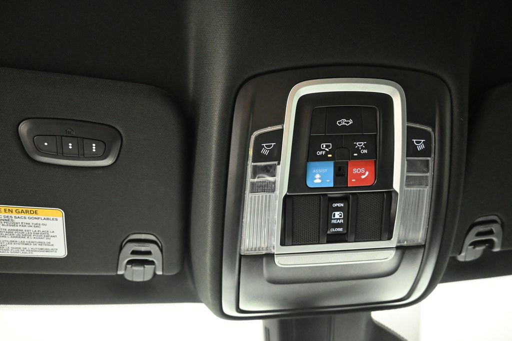 Used 2025 RAM 1500 Laramie w/ Sport Appearance Package AWD/4WD image 27