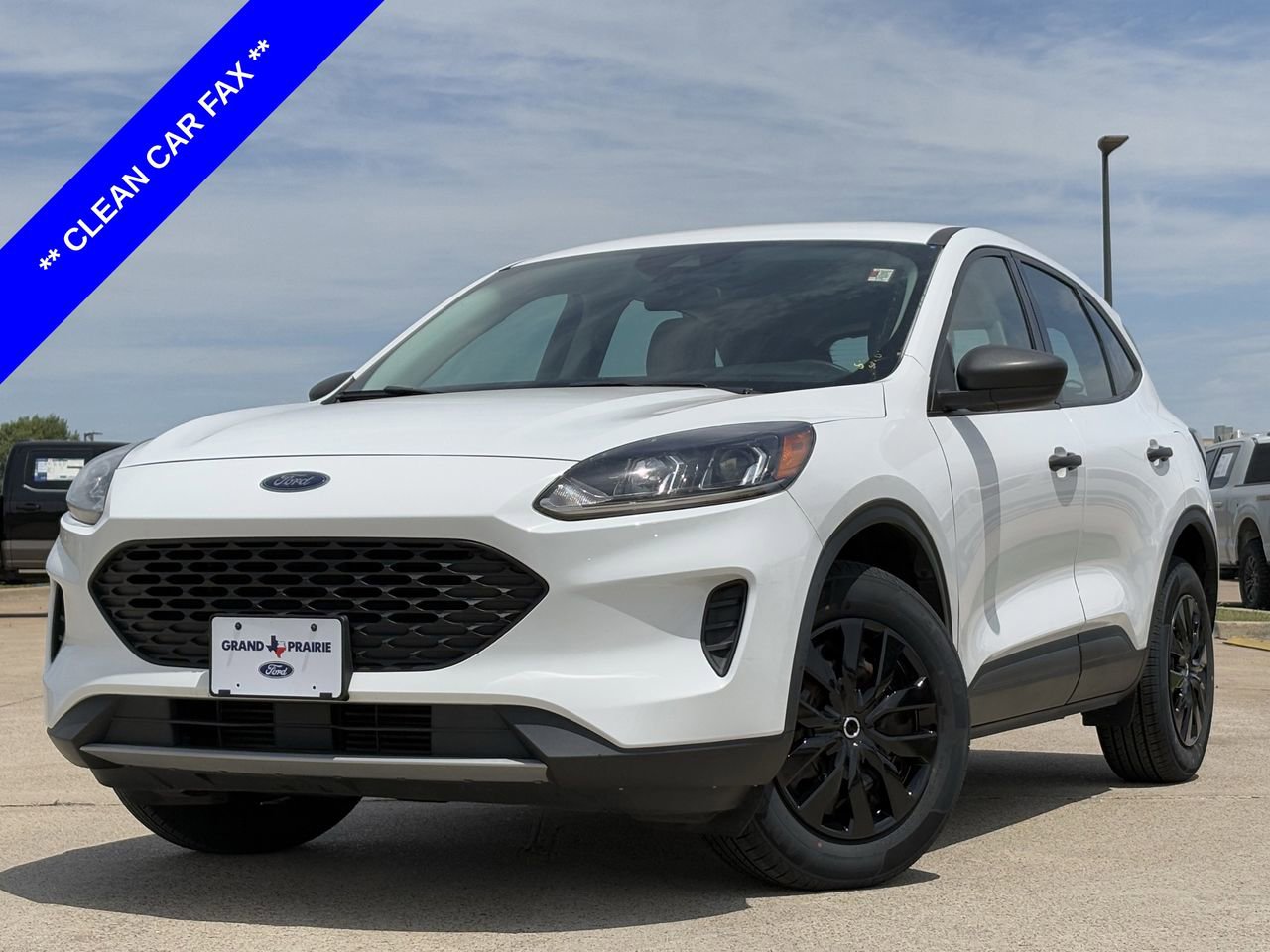 Certified 2022 Ford Escape S AWD/4WD image 2