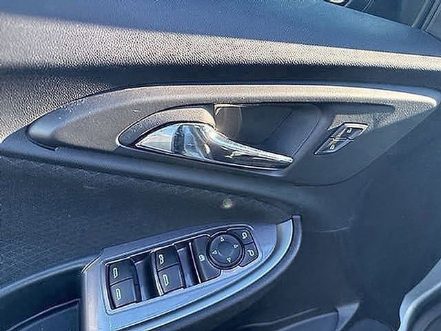 Used 2024 Chevrolet Malibu LT image 24