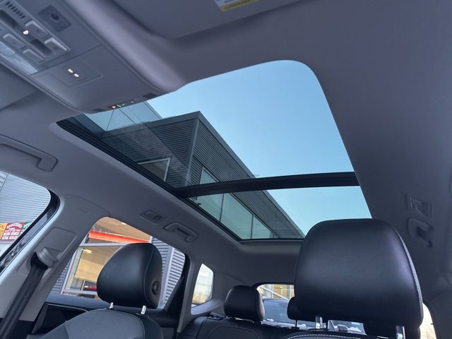 Used 2022 Volkswagen Taos SE image 18