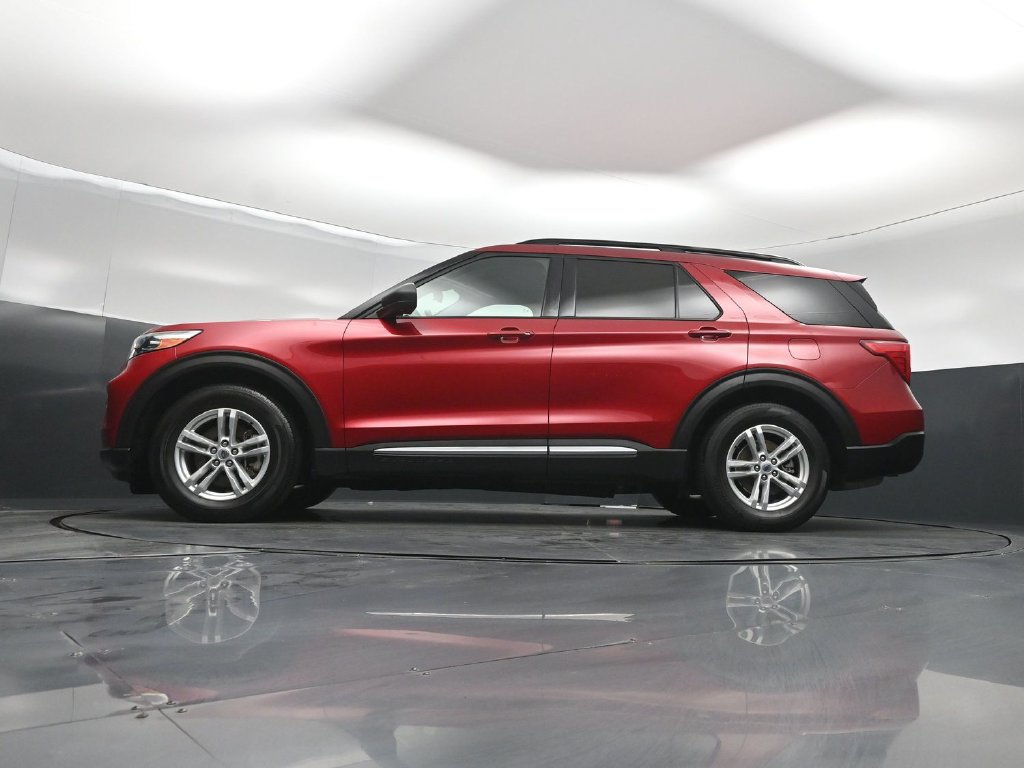 Certified 2021 Ford Explorer XLT w/ Equipment Group 202A RWD image 51