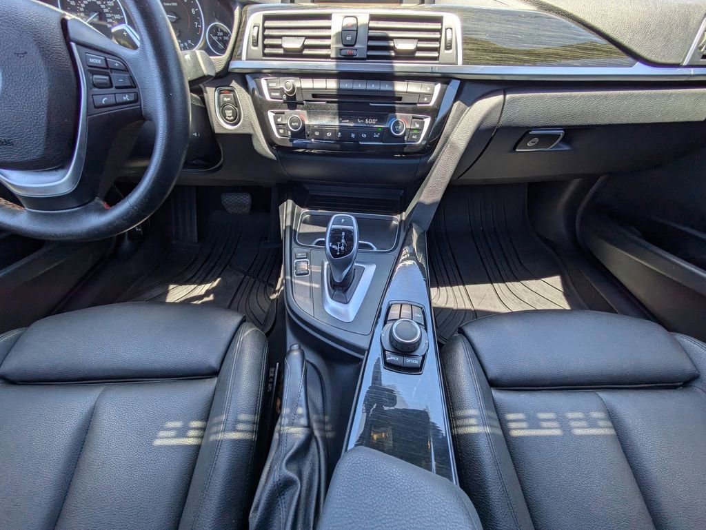 Used 2018 BMW 330i Sedan w/ Convenience Package RWD image 22
