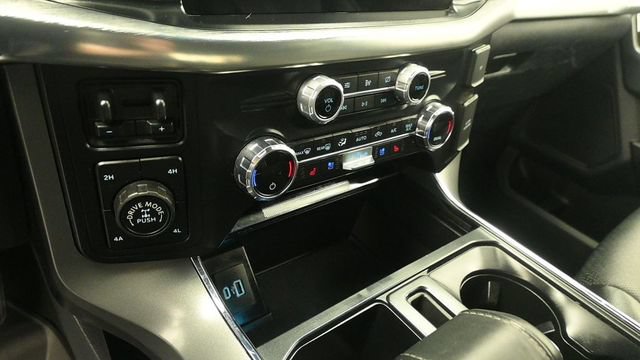 Certified 2021 Ford F150 Lariat w/ FX4 Off-Road Package AWD/4WD image 18