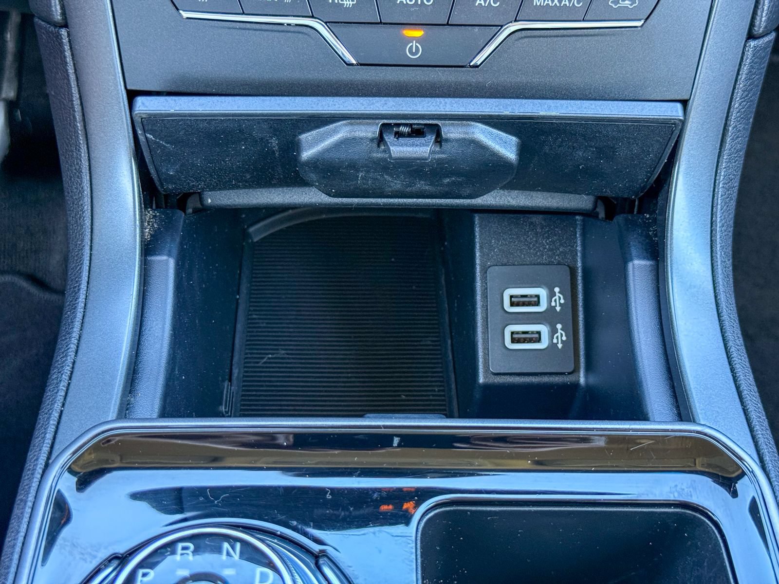 Certified 2020 Ford Edge SE FWD image 24