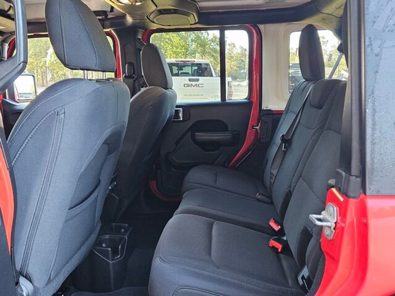 Used 2019 Jeep Wrangler Unlimited Sport S image 11