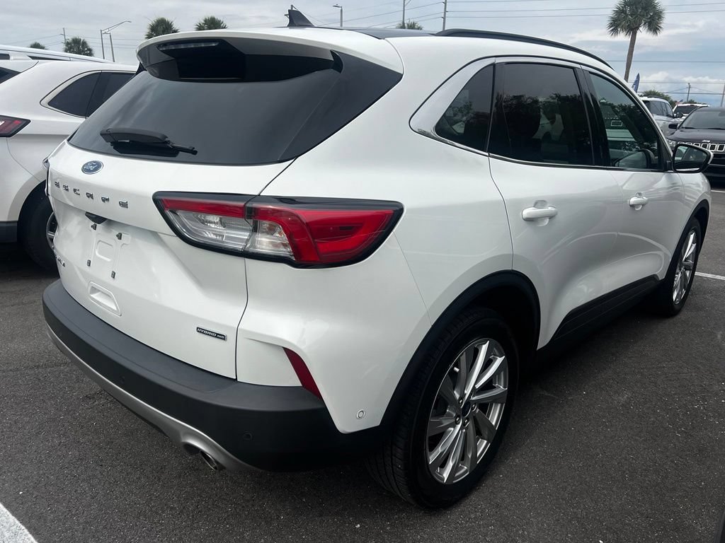Certified 2021 Ford Escape Titanium w/ Titanium Elite Package AWD/4WD image 4