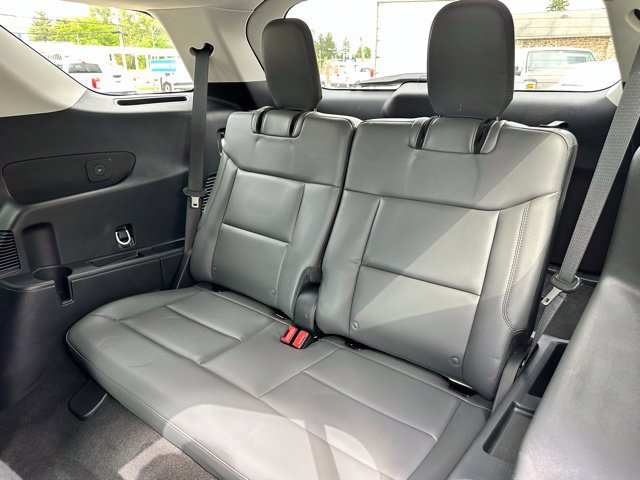 Certified 2025 Ford Explorer Active w/ Active Comfort Package AWD/4WD image 37