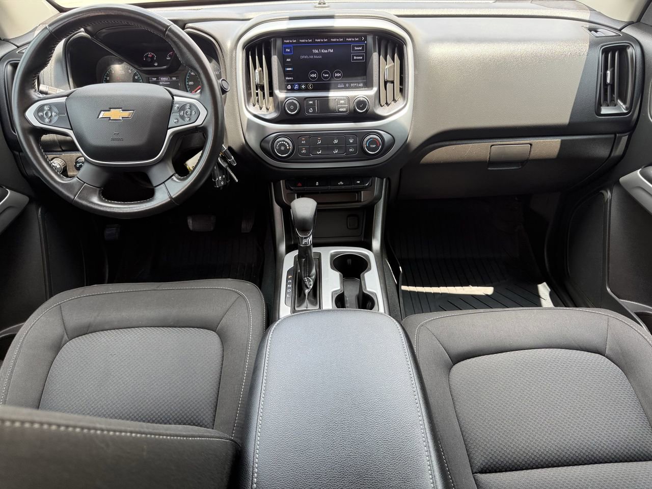 Used 2022 Chevrolet Colorado LT AWD/4WD image 10
