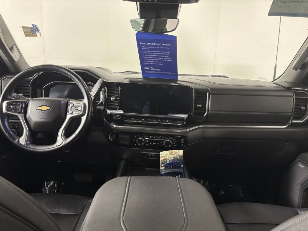 Used 2024 Chevrolet Silverado 2500 LTZ w/ LTZ Premium Package image 28