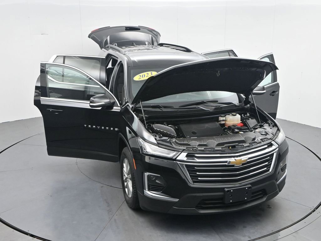 Used 2023 Chevrolet Traverse LT FWD image 38