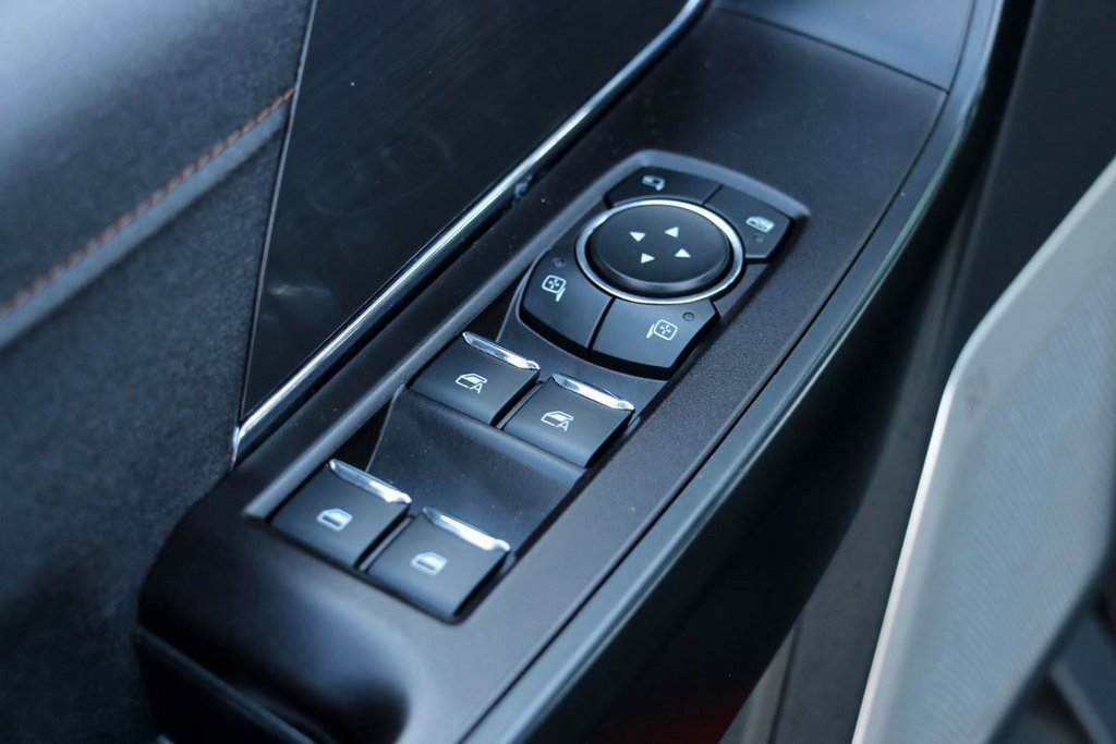 Certified 2022 Ford F150 Raptor w/ Equipment Group 801A High image 15