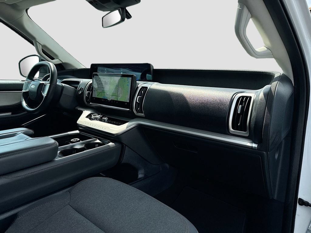 Certified 2025 Ford Expedition Active RWD image 32