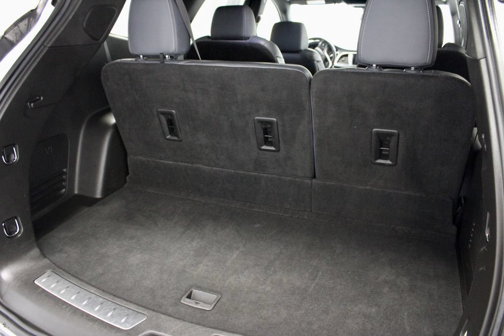 Used 2024 Buick Enclave Premium AWD/4WD image 13