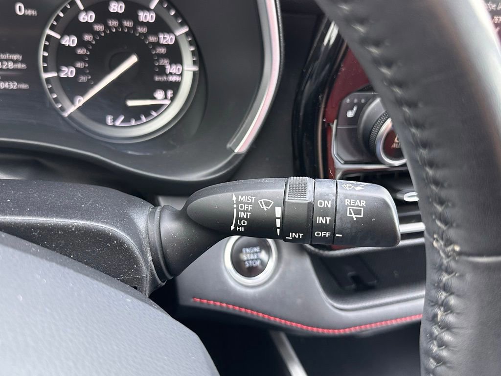 Used 2021 Toyota Highlander XSE image 30