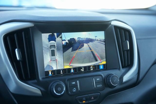Used 2023 GMC Terrain SLT w/ Tech Package image 27