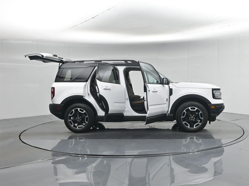 Certified 2024 Ford Bronco Sport Outer Banks w/ Tech Package AWD/4WD image 5