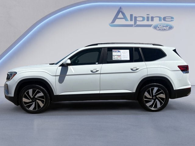 Used 2024 Volkswagen Atlas SE AWD/4WD image 2