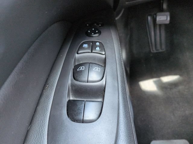 Used 2020 Nissan Pathfinder SL w/ Cargo Package FWD image 27
