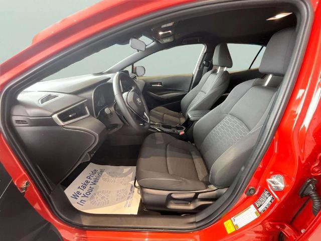 Used 2025 Toyota Corolla SE w/ SE Package FWD image 12