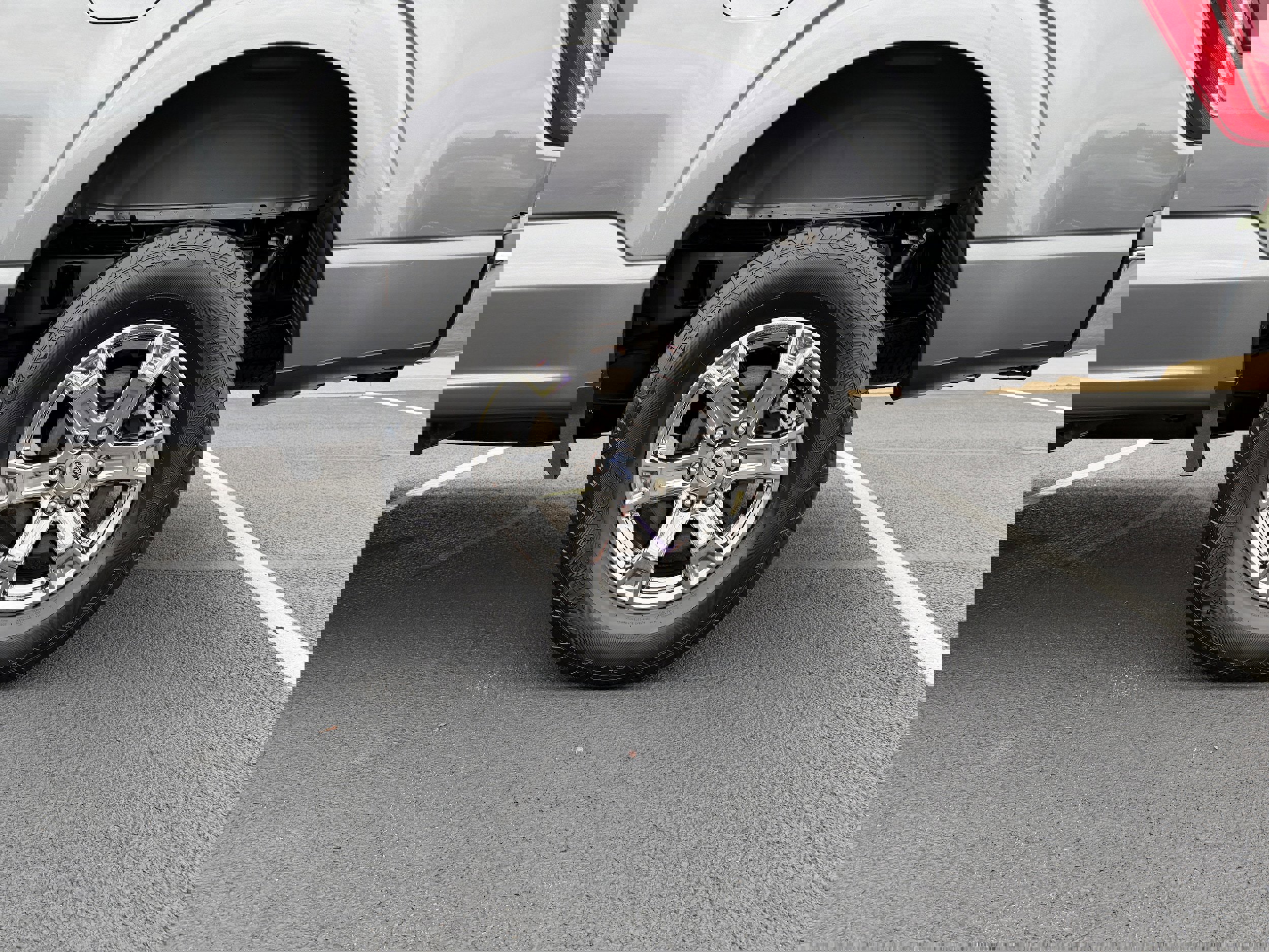 Certified 2021 Ford F150 XLT w/ Equipment Group 302A High image 10