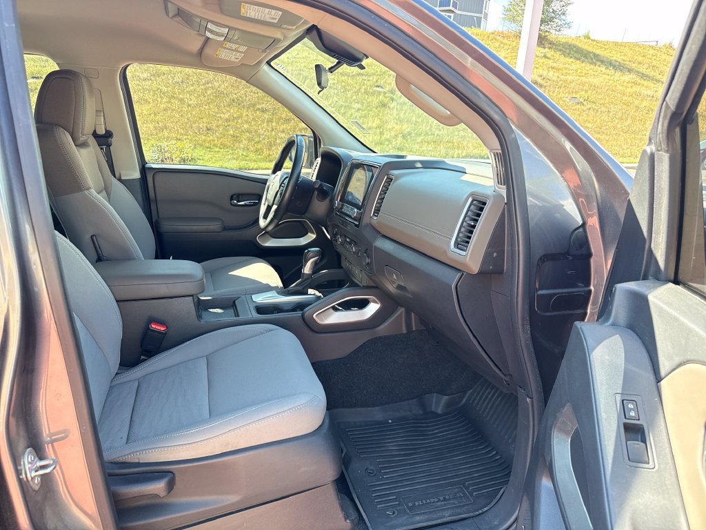 Used 2024 Nissan Frontier SV w/ Technology Package AWD/4WD image 27