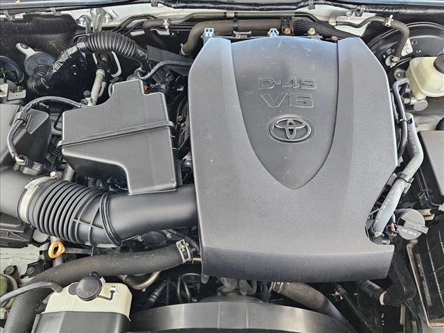 Used 2021 Toyota Tacoma SR5 RWD image 20