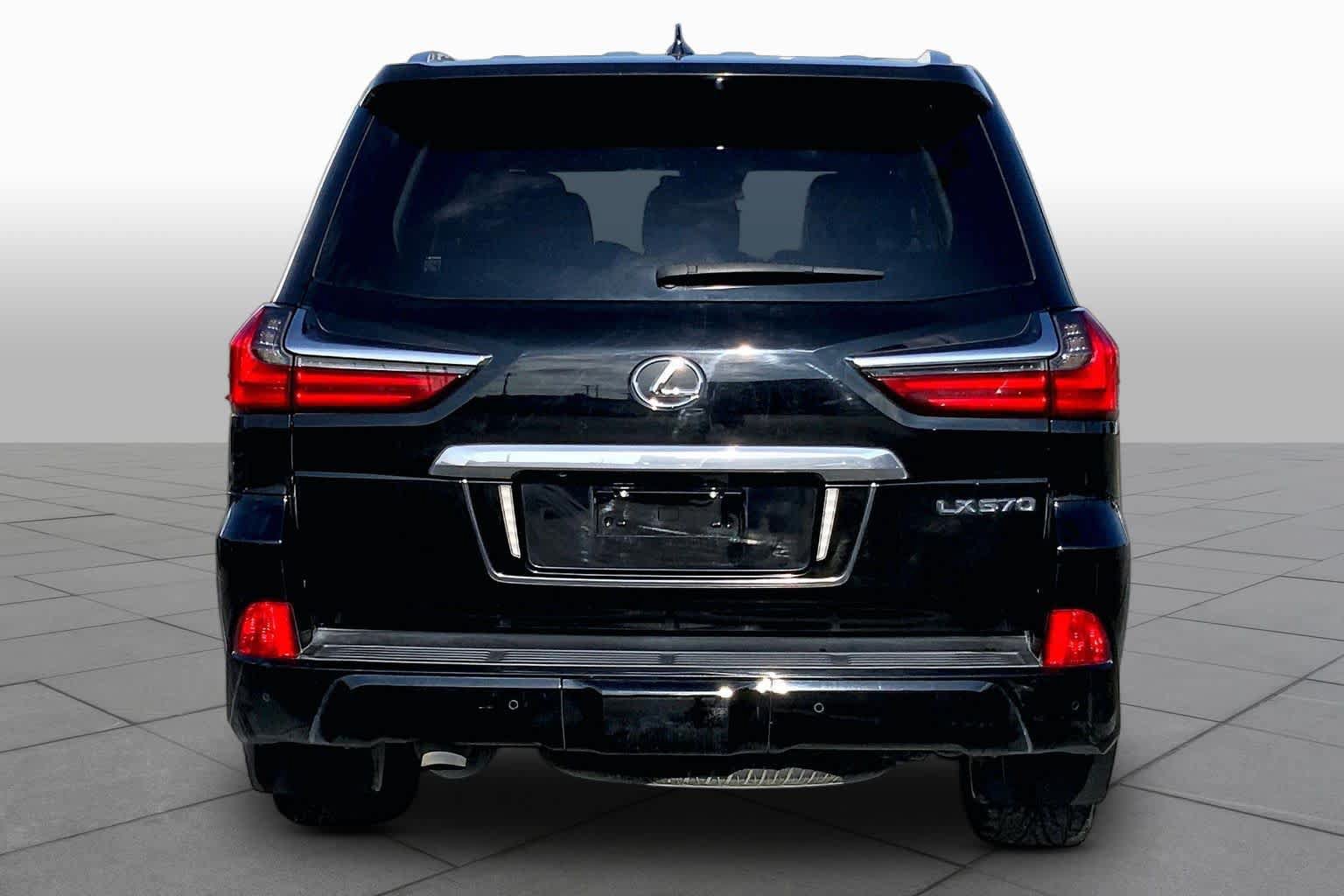 Used 2019 Lexus LX 570 4WD w/ Luxury Package image 5